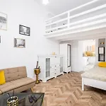 City Center Luxury Apartment Wawelofts